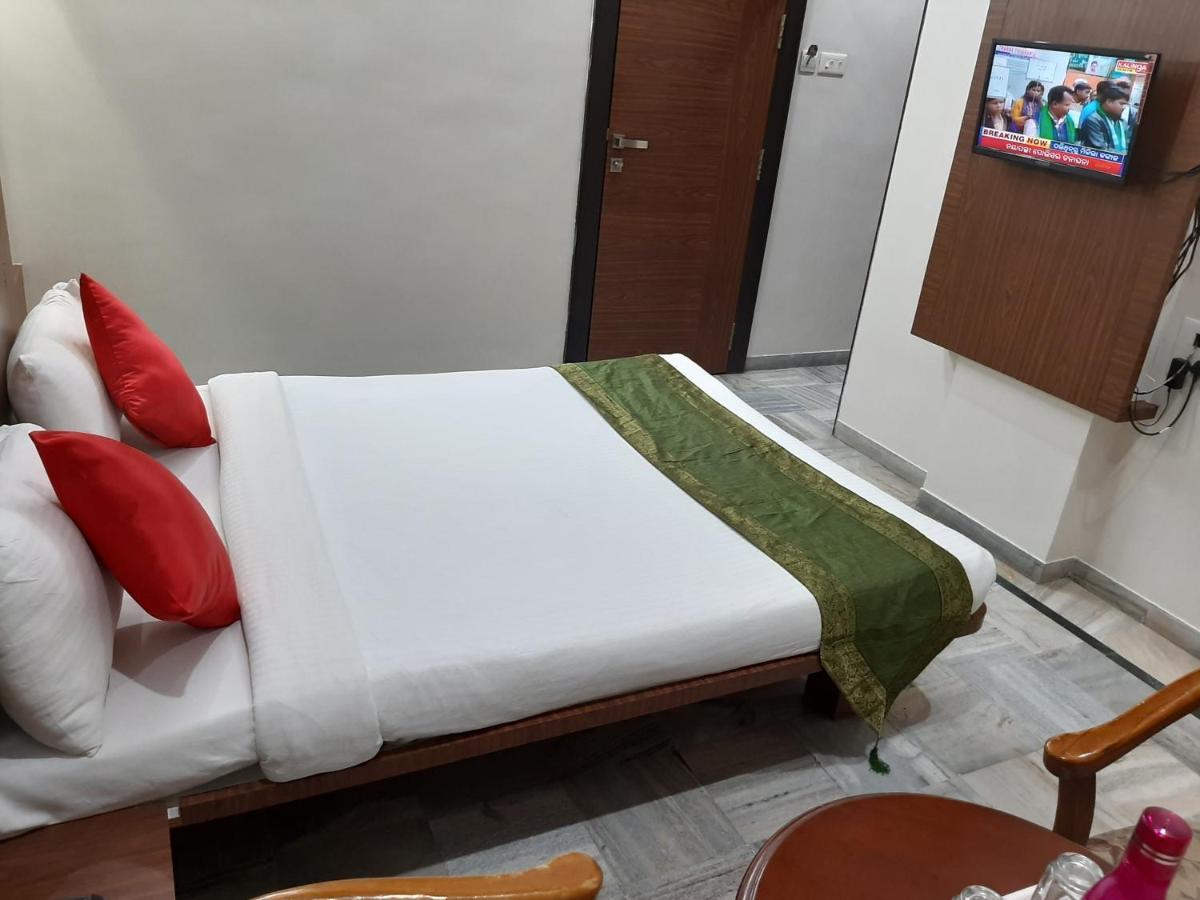 City Palace Hotel होटल सिटी पैलेस Nashik Exterior photo