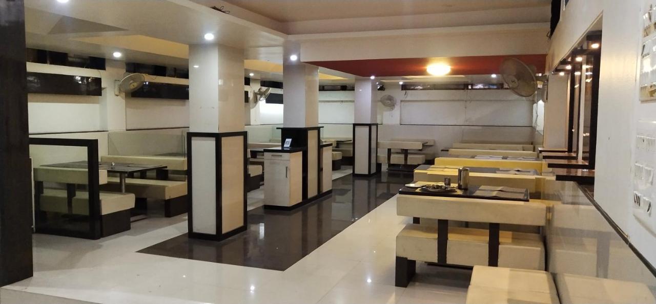 City Palace Hotel होटल सिटी पैलेस Nashik Exterior photo