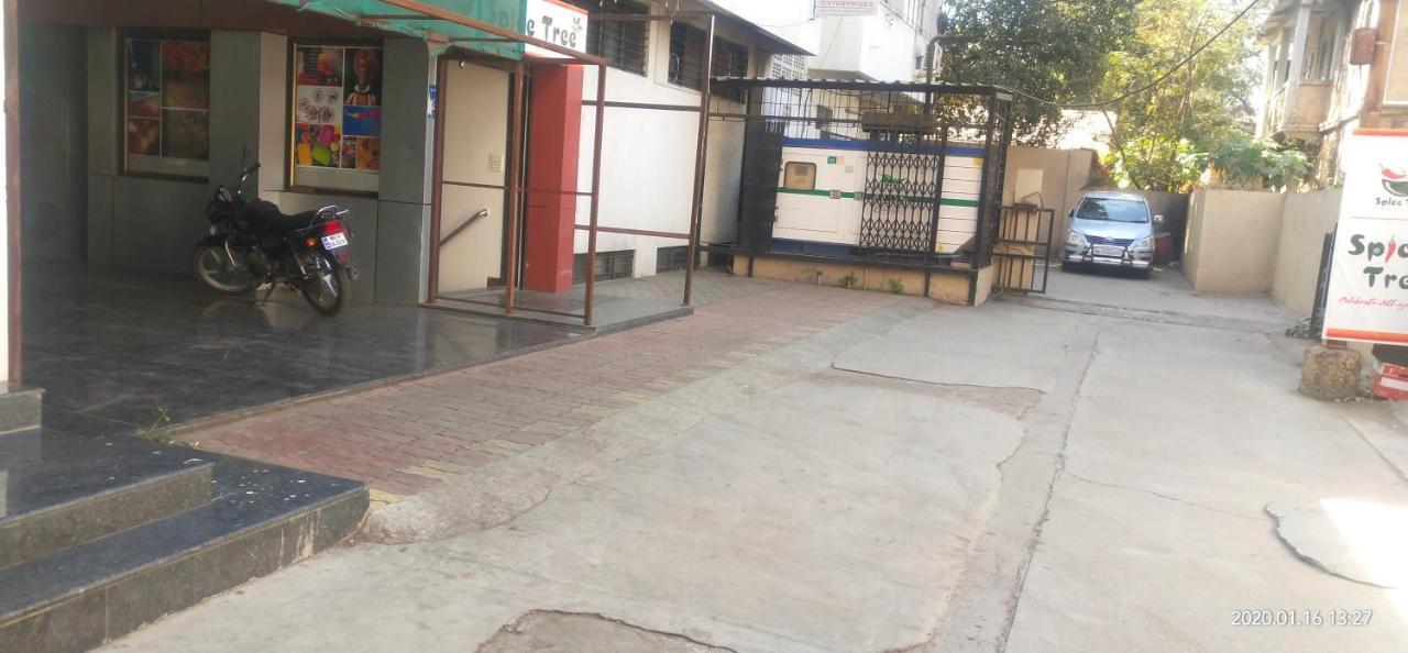 City Palace Hotel होटल सिटी पैलेस Nashik Exterior photo